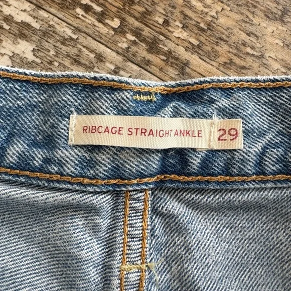 Levi’s Ribcage Straight Ankle Jeans Size 29 High Rise Distressed Raw Hem - Picture 5 of 12